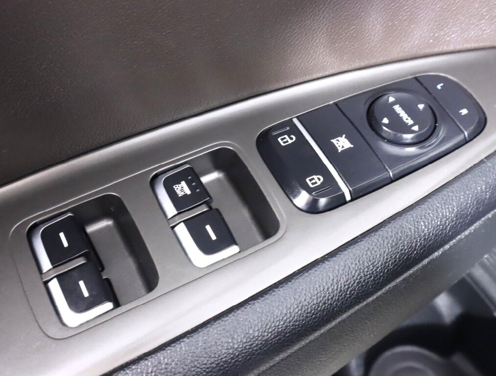 Used 2020 Kia Optima LX FWD image 28
