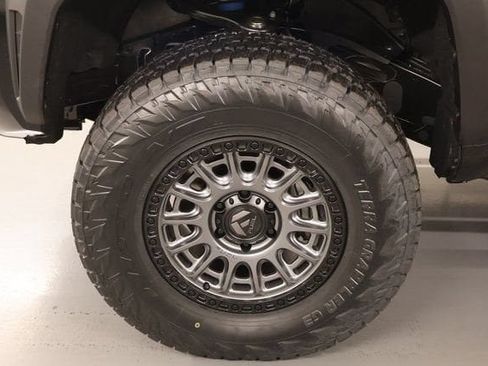 New 2026 Toyota Tacoma TRD Off-Road AWD/4WD image 9
