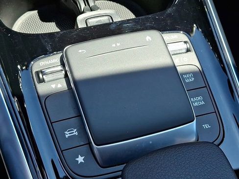 Used 2022 Mercedes-Benz GLA 250 4MATIC image 28