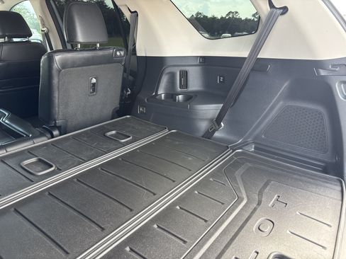 Used 2024 Honda Pilot Touring image 24