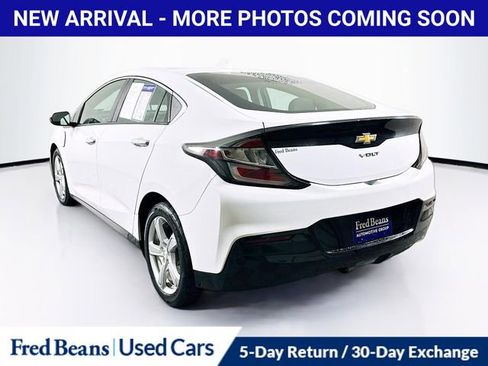 Used 2017 Chevrolet Volt LT FWD image 6