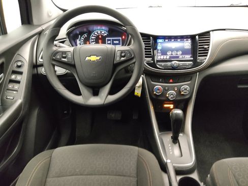 Used 2022 Chevrolet Trax LS w/ Tint and Cruise Package image 22