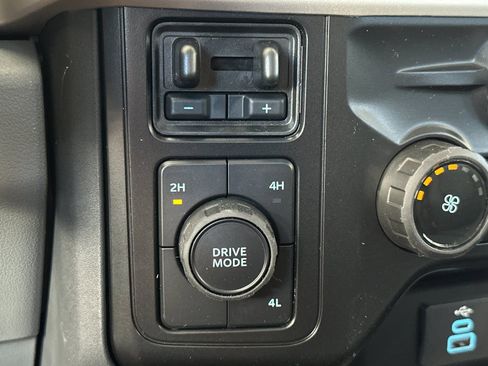 New 2026 Ford F550 4x4 Crew Cab image 31