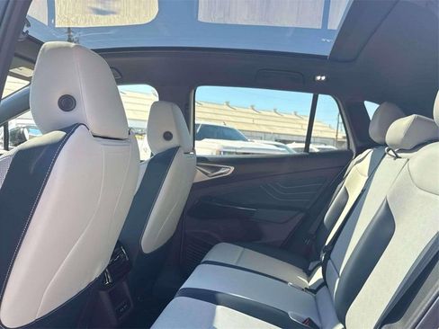New 2025 Volkswagen ID.4 Pro S RWD image 23