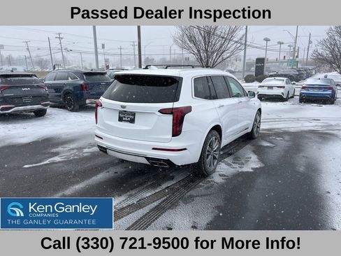 Used 2022 Cadillac XT6 Premium Luxury image 10