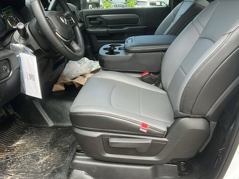 New 2025 RAM 5500 Tradesman image 15