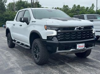 New 2026 Chevrolet Silverado 1500 ZR2 w/ Dark Appearance Package AWD/4WD video 2