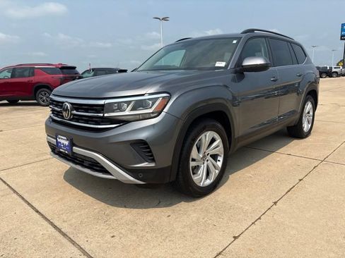Used 2021 Volkswagen Atlas SE w/ Panoramic Sunroof Package AWD/4WD image 4