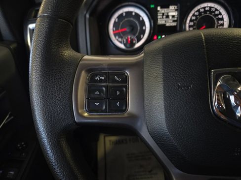 Used 2022 RAM 1500 Classic SLT AWD/4WD image 15