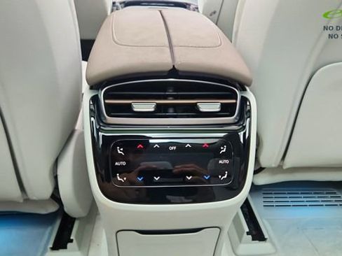 Used 2023 Mercedes-Benz EQS 450+ 4MATIC SUV w/ Exclusive Trim Package image 41