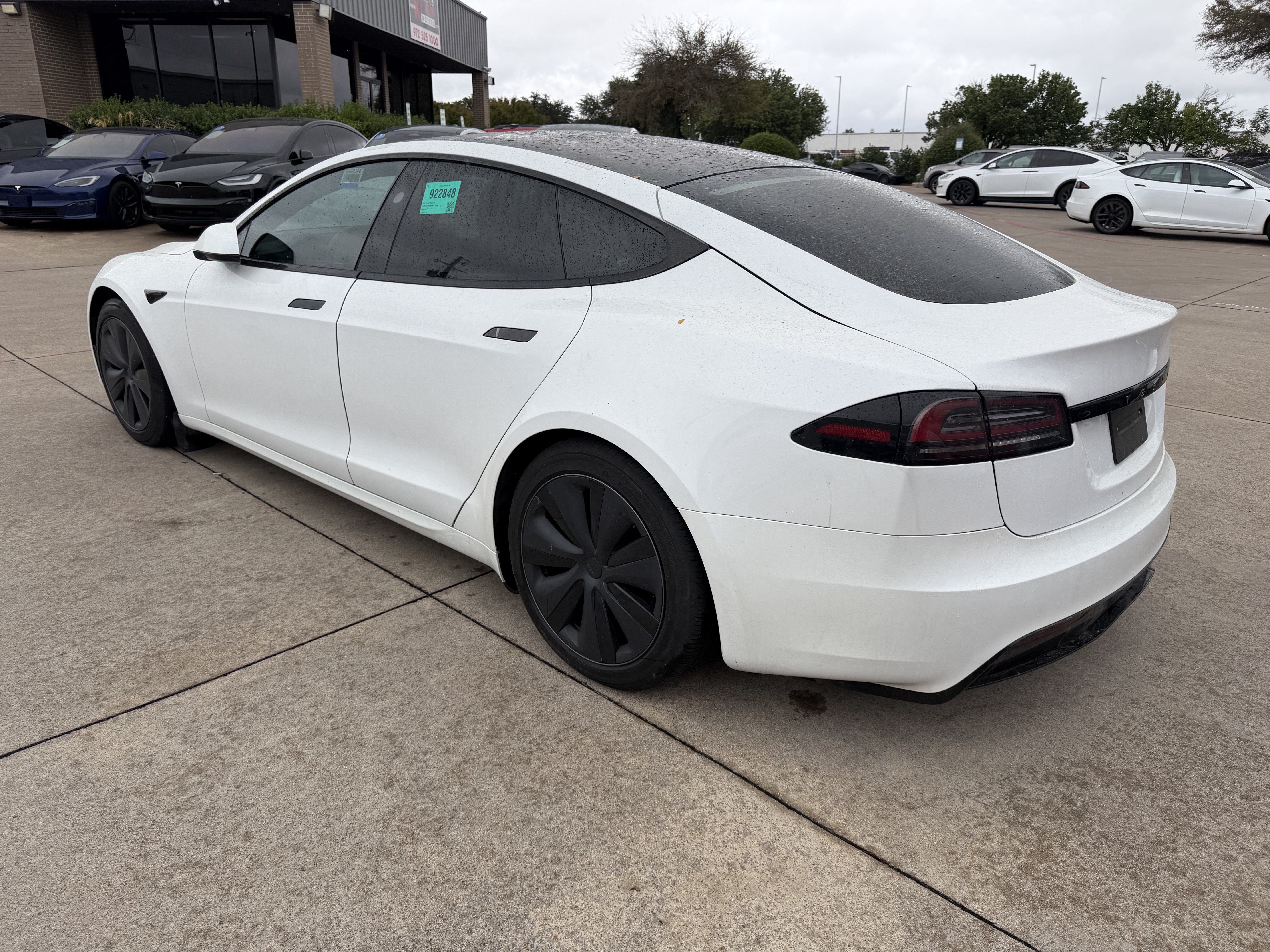 Used 2023 Tesla Model S Standard Range AWD/4WD image 3