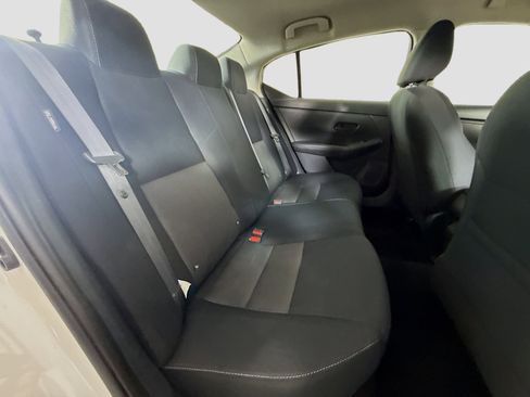 Used 2024 Nissan Sentra SV FWD image 27