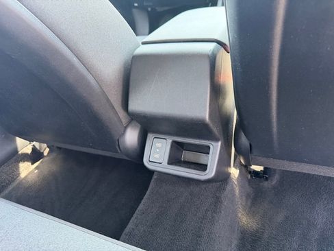 Used 2025 Kia K4 LXS image 36