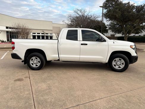 Used 2018 Toyota Tundra SR RWD image 4