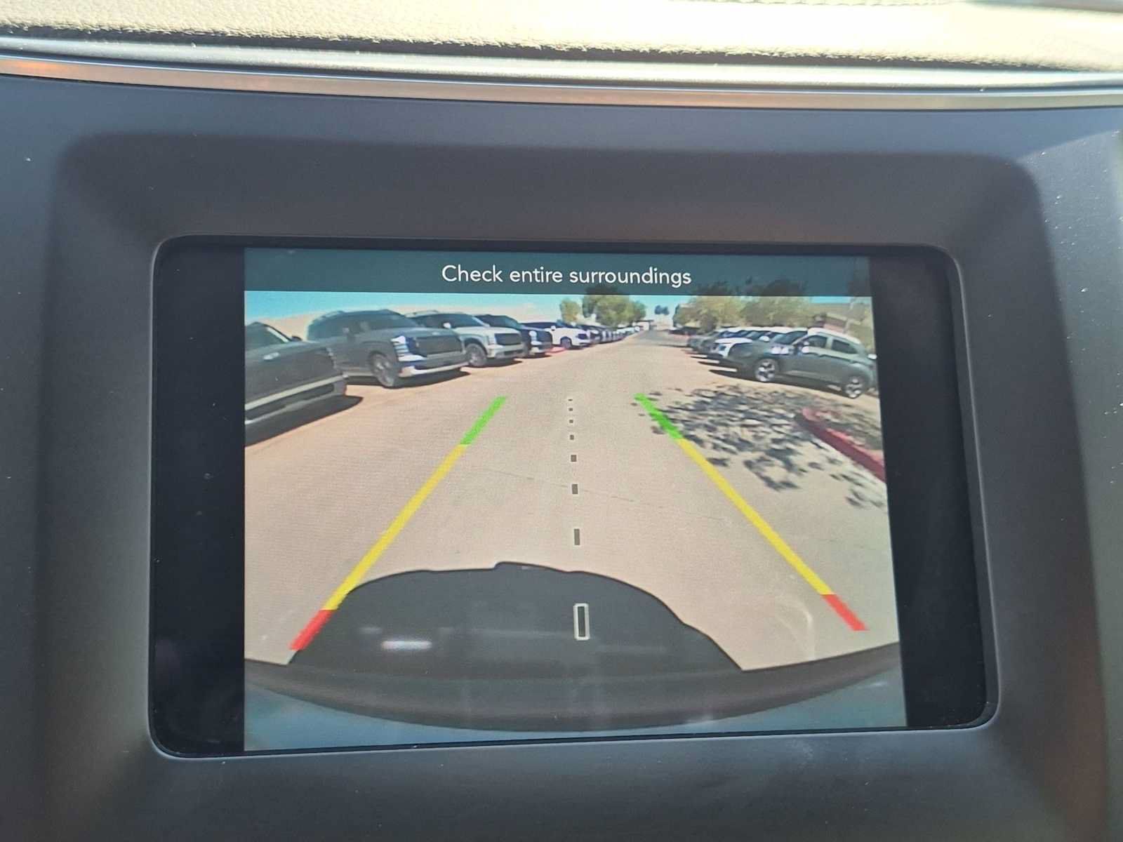 Used 2019 Jeep Cherokee Latitude Plus w/ Cold Weather Group AWD/4WD image 28