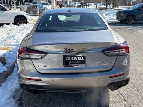 Used 2022 Maserati Quattroporte Trofeo image 6