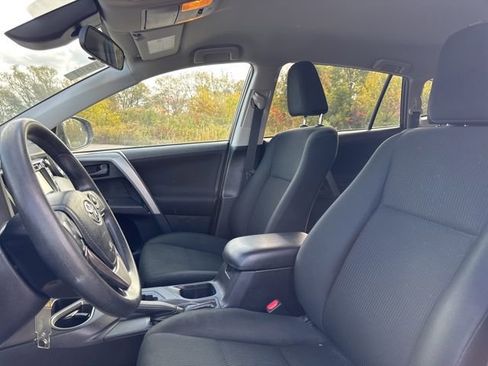Used 2018 Toyota RAV4 LE w/ All Weather Liner Package image 7