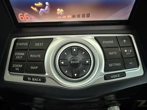 Used 2009 Nissan 370Z Touring w/ Sport Pkg image 25