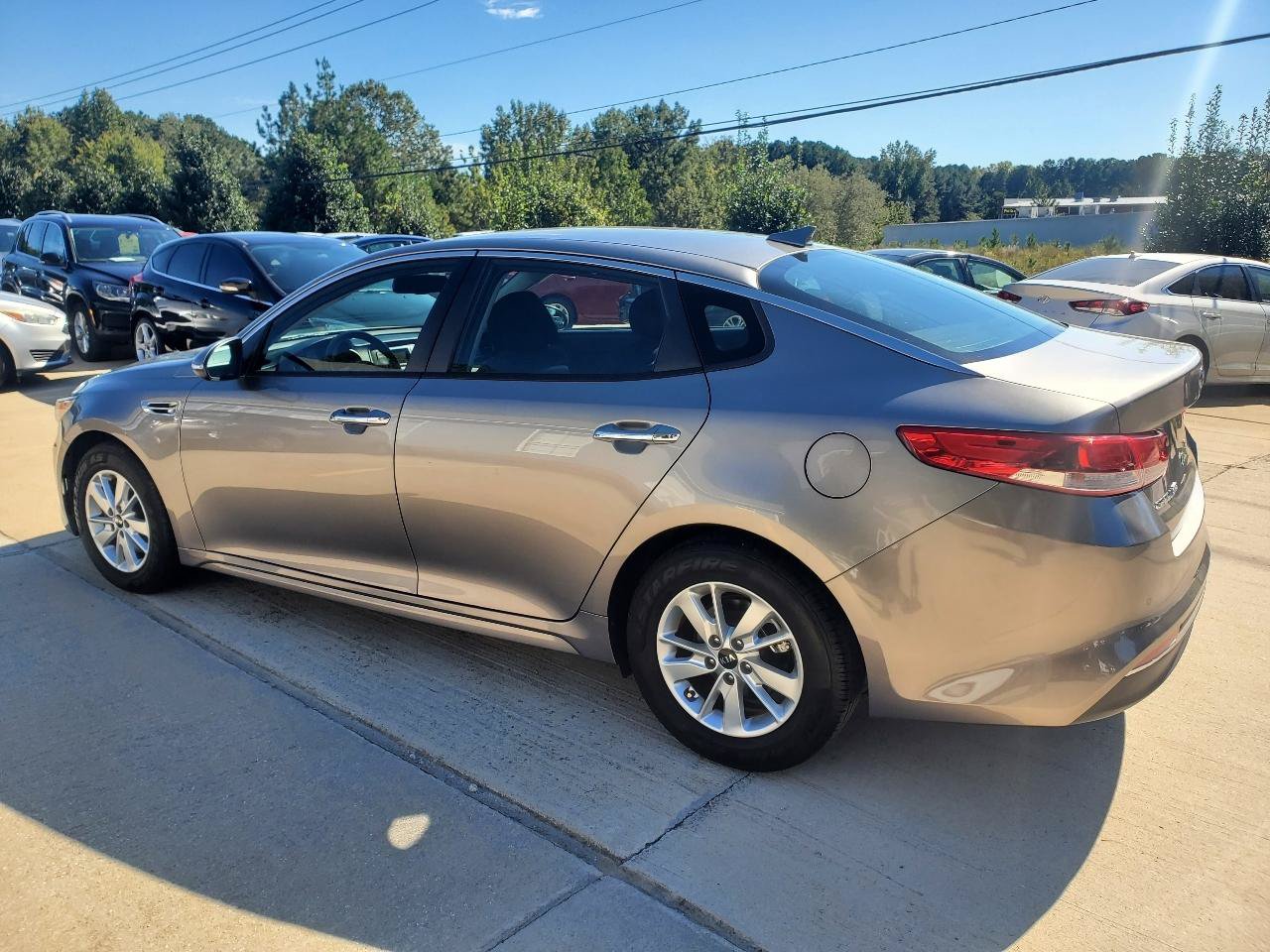 Used 2016 Kia Optima LX w/ LX Convenience Package FWD image 11