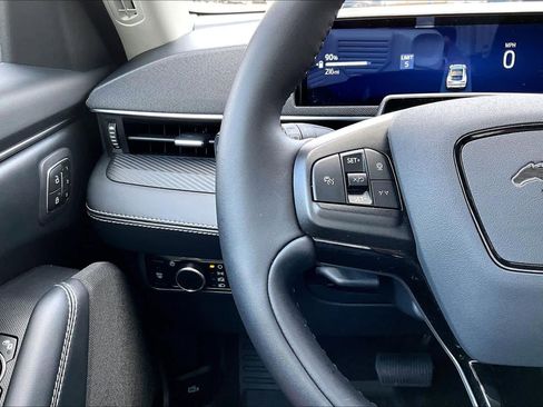 Used 2025 Ford Mustang Mach-E Select w/ Comfort Package Lite image 24