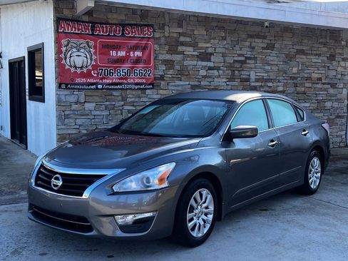 Used 2015 Nissan Altima 2.5 S w/ Power Driver Seat Package image 2