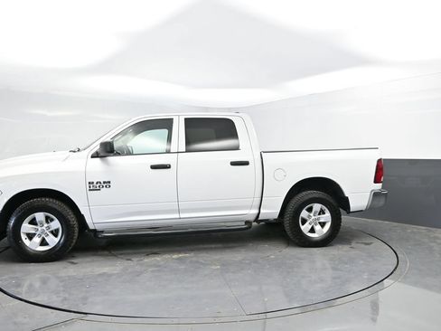 Used 2022 RAM 1500 Classic SLT AWD/4WD image 6