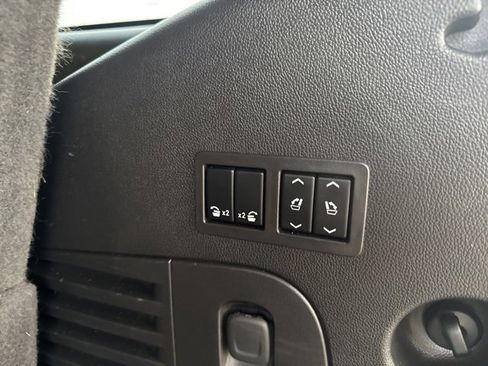 Used 2016 Chevrolet Tahoe LTZ image 24