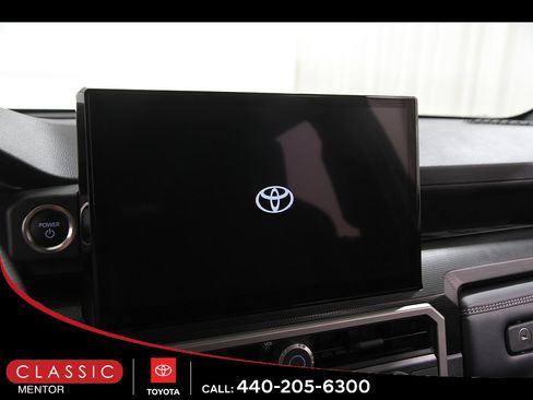 Certified 2025 Toyota 4Runner Limited AWD/4WD image 9