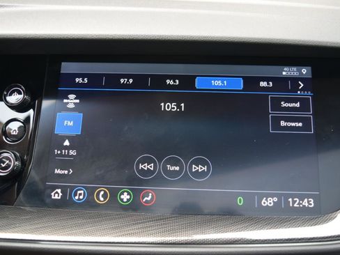 Used 2021 Buick Envision Essence FWD image 26