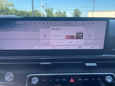 Used 2025 Genesis GV80 2.5T Standard AWD/4WD image 23
