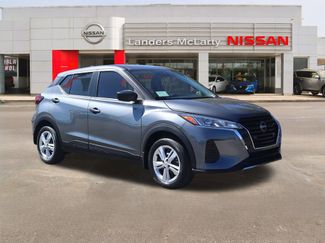 New 2025 Nissan Kicks Play S 360° Tour