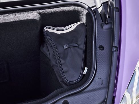 Used 2024 Lamborghini Huracan EVO image 21