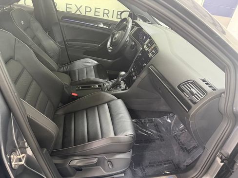Used 2018 Volkswagen Golf R 4-Door AWD/4WD image 31