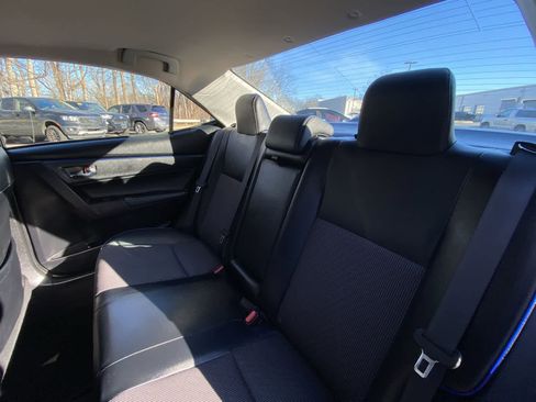 Used 2017 Toyota Corolla SE image 24