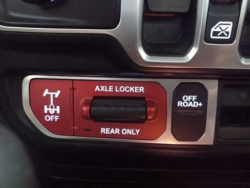 Used 2023 Jeep Gladiator Mojave w/ LED Lighting Group AWD/4WD image 28