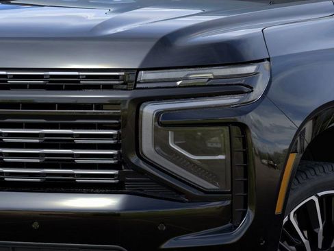 New 2026 Chevrolet Suburban High Country image 40