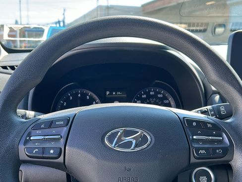 Used 2023 Hyundai Kona SEL image 7