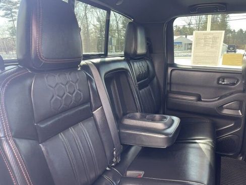 Used 2023 Nissan Frontier PRO-4X w/ Pro-4X Premium Package image 16