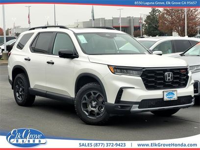 New 2025 Honda Pilot TrailSport