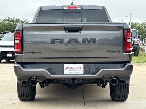 New 2026 RAM 1500 4x4 Crew Cab image 8