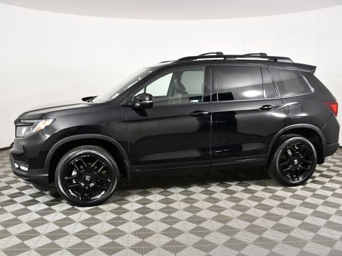 Certified 2024 Honda Passport Black Edition image 9