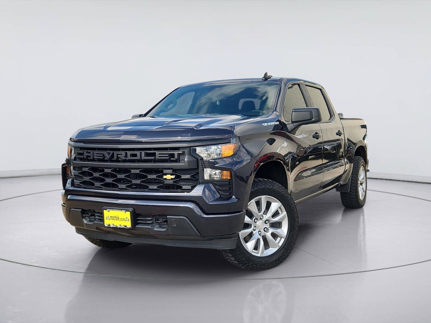 Certified 2022 Chevrolet Silverado 1500 Custom RWD image 1