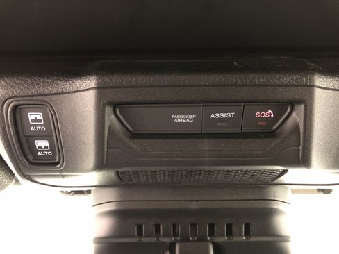 Certified 2024 Jeep Wrangler Unlimited Rubicon image 19