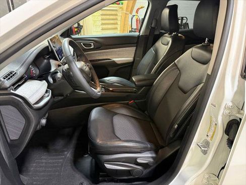 Certified 2022 Jeep Compass Latitude AWD/4WD image 19