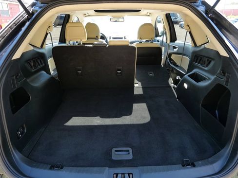Certified 2019 Ford Edge SEL w/ Equipment Group 201A AWD/4WD image 9