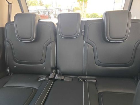 New 2026 INFINITI QX80 Luxe w/ Cargo Package RWD image 12