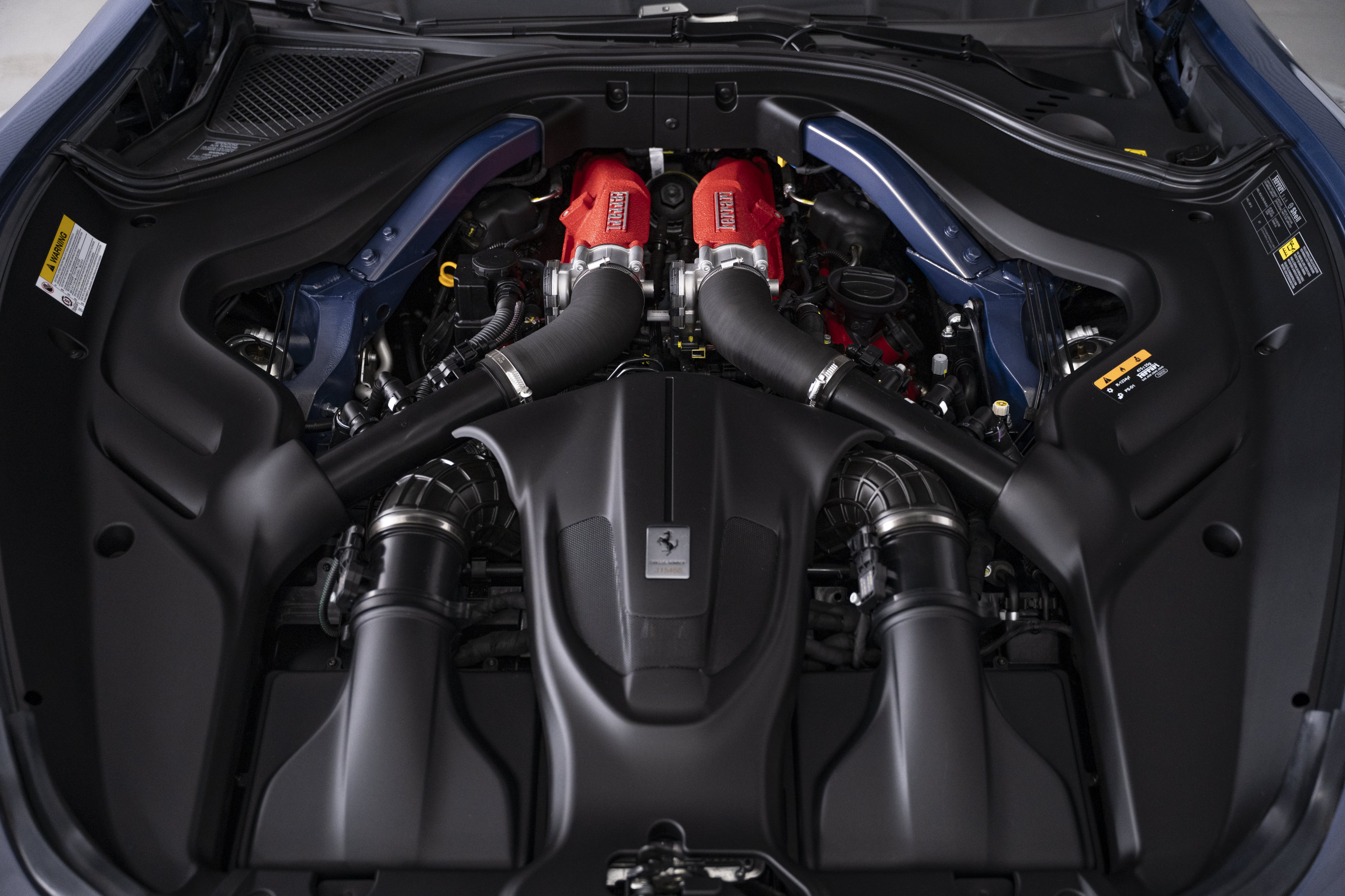 Used 2025 Ferrari Roma Spider RWD image 47