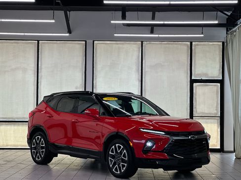 Used 2023 Chevrolet Blazer RS w/ Enhanced Convenience Package AWD/4WD image 1