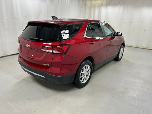 Used 2024 Chevrolet Equinox LT w/ LPO, Floor Liner Package AWD/4WD image 4