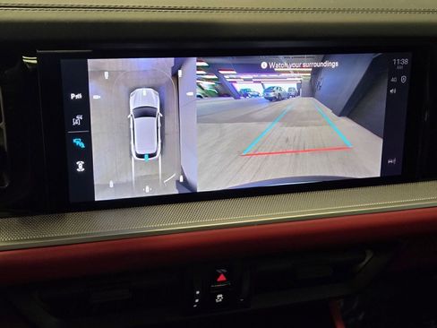 Certified 2026 Porsche Cayenne AWD/4WD image 21